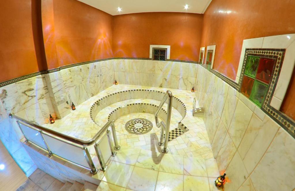 Hotel Al Akha Sidi Harazem Extérieur photo